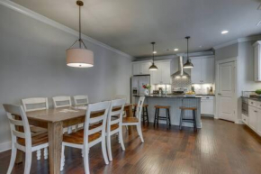 Stay In Twin Homes At Belmont In King Beds